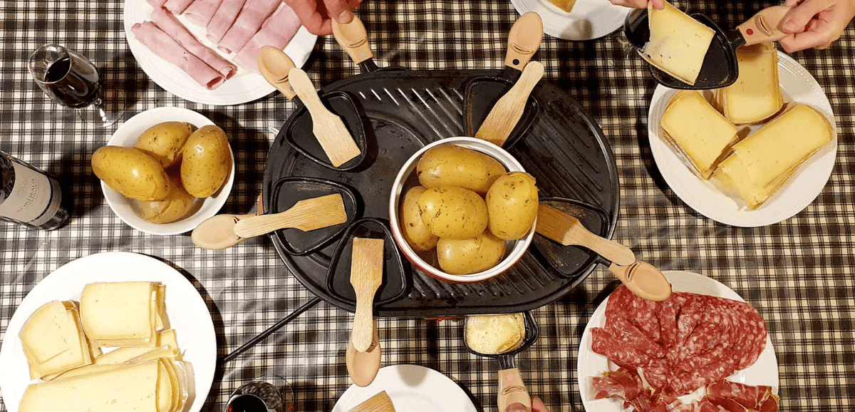 Quel Apéritif Boire avec une Raclette ? Apéritif France